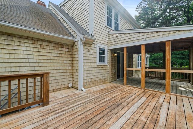 6 Nathans Way, Barnstable, MA 02655
