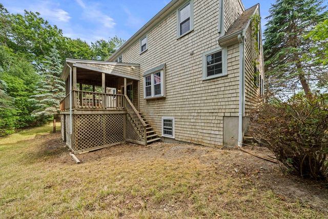 6 Nathans Way, Barnstable, MA 02655