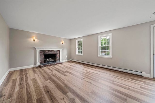 6 Nathans Way, Barnstable, MA 02655