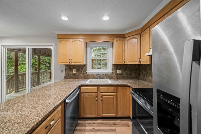 6 Nathans Way, Barnstable, MA 02655