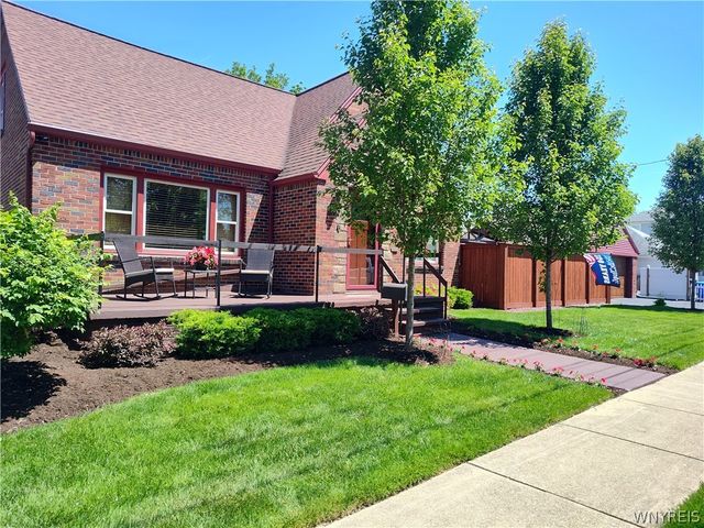 110 Labelle Avenue, Hamburg, NY 14219