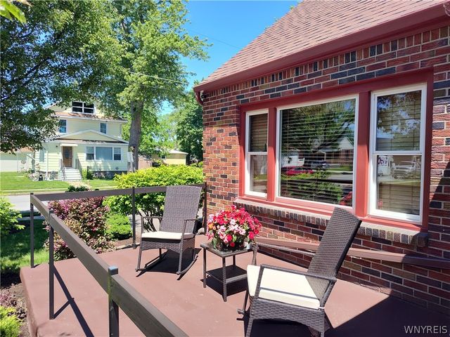 110 Labelle Avenue, Hamburg, NY 14219