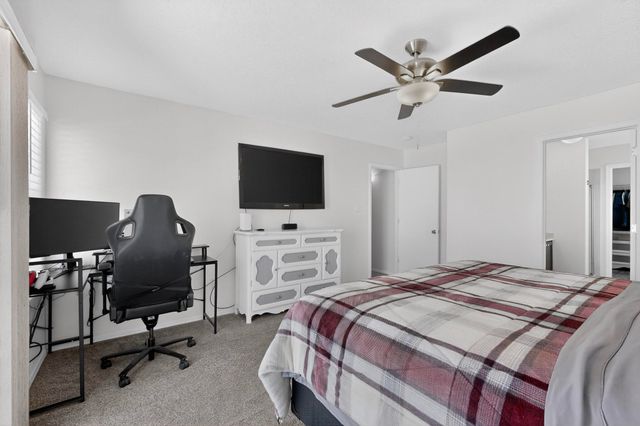 5715 Aida Road NW, Albuquerque, NM 87114