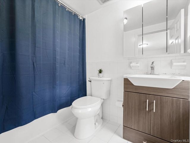 1 Patricia Lane 305, Bronx, NY 10465