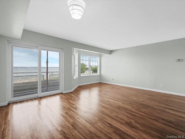 1 Patricia Lane 305, Bronx, NY 10465