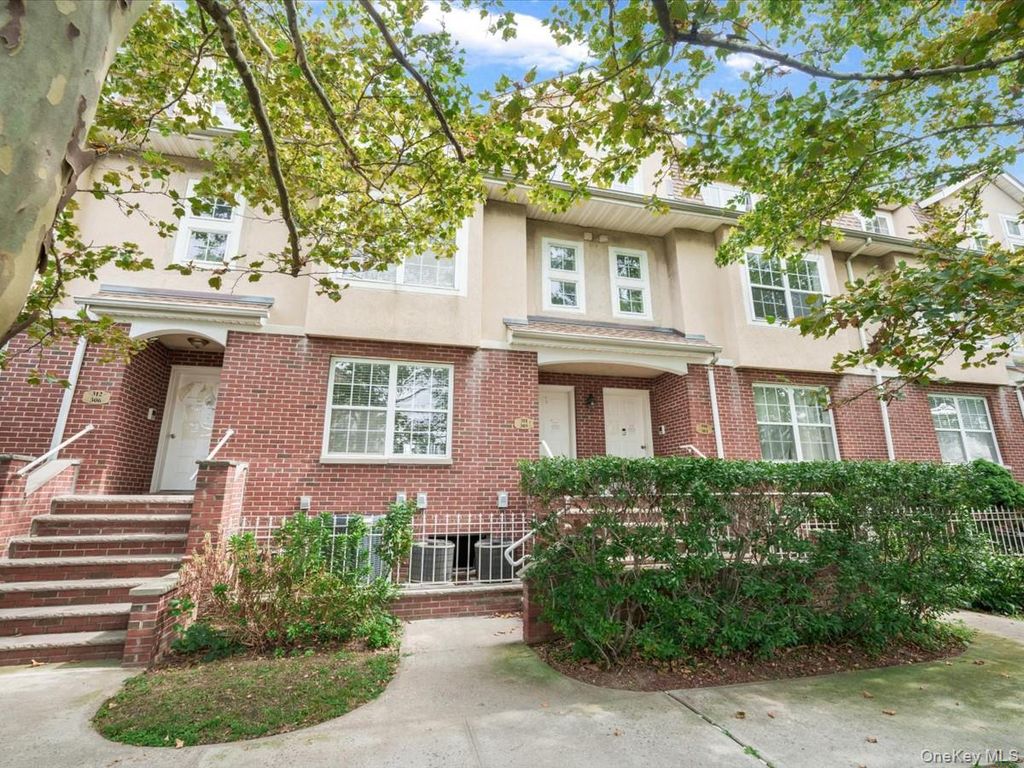 1 Patricia Lane 305, Bronx, NY 10465 — exterior