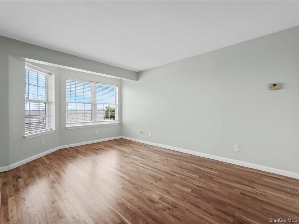 1 Patricia Lane 305, Bronx, NY 10465 — photo 3