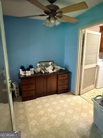 15 Clem Lowell Road, Carrollton, GA 30116