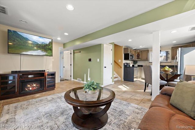 8915 Sioux, Redford Charter Township, MI 48239