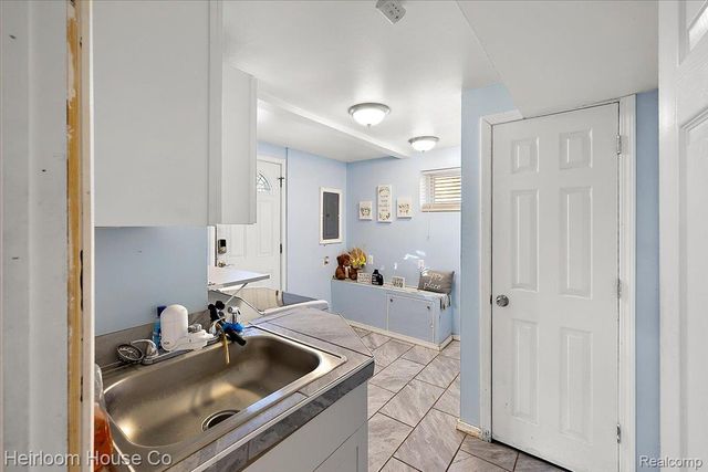 8915 Sioux, Redford Charter Township, MI 48239