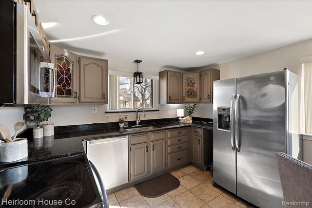 8915 Sioux, Redford Charter Township, MI 48239