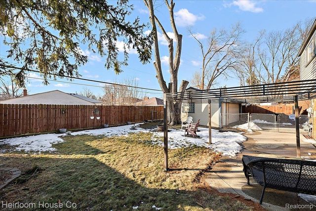 8915 Sioux, Redford Charter Township, MI 48239