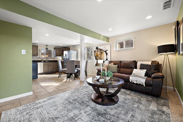 8915 Sioux, Redford Charter Township, MI 48239