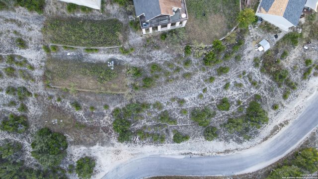 317 Valley Rdg, Canyon Lake, TX 78133