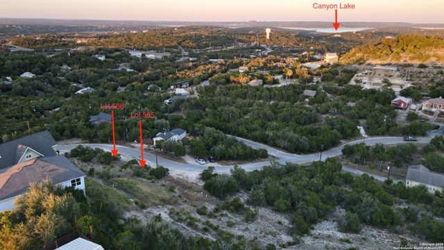 317 Valley Rdg, Canyon Lake, TX 78133