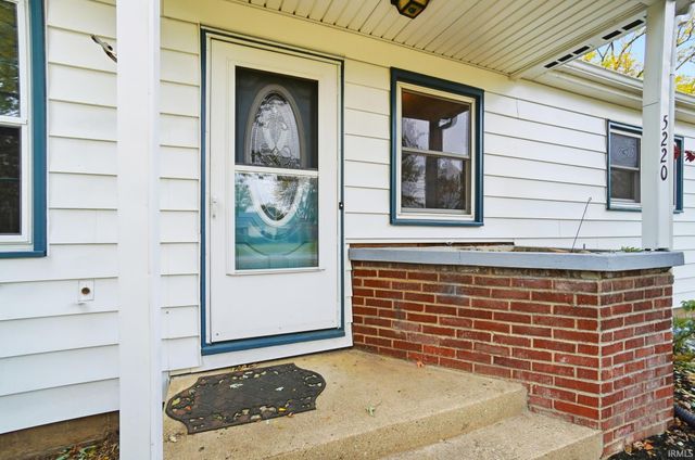 5220 Gardenview Avenue, Fort Wayne, IN 46809