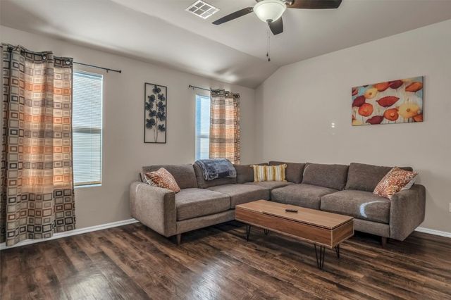 10201 Wimbledon Court, The Village, OK 73120