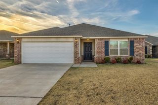 10201 Wimbledon Court, The Village, OK 73120