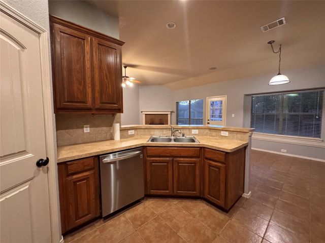 507 SHELL Drive, Shady Shores, TX 76208