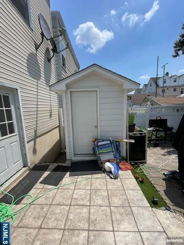 98 Devon Terrace, Kearny, NJ 07032
