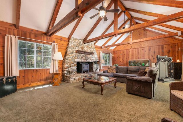 2397 Cedar Ln, Arnold, CA 95223