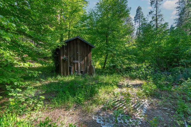 2397 Cedar Ln, Arnold, CA 95223