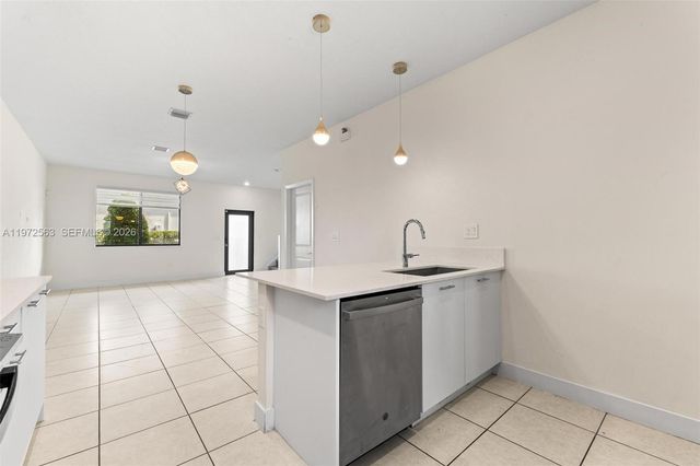 4546 NW 83rd Ave 4546, Doral, FL 33166