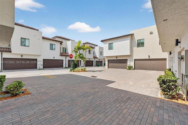 4546 NW 83rd Ave 4546, Doral, FL 33166