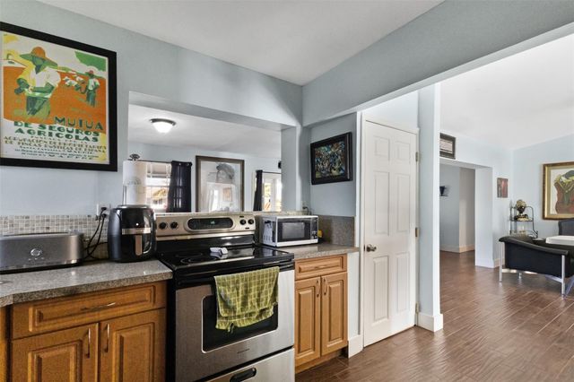 9231 N Cypress Circle, Miramar, FL 33025