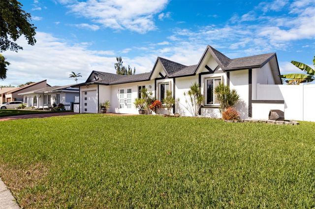 9231 N Cypress Circle, Miramar, FL 33025