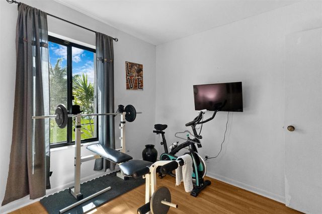 9231 N Cypress Circle, Miramar, FL 33025