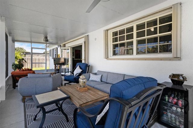 9231 N Cypress Circle, Miramar, FL 33025