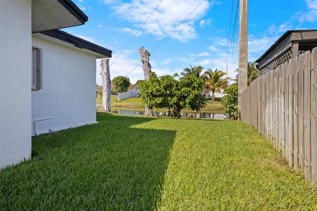 9231 N Cypress Circle, Miramar, FL 33025