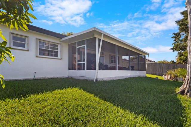 9231 N Cypress Circle, Miramar, FL 33025