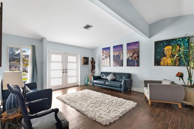 9231 N Cypress Circle, Miramar, FL 33025