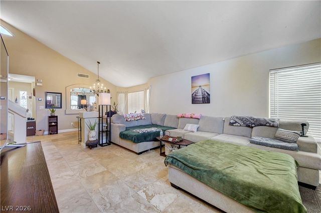 8752 Autumn Wreath Avenue, Las Vegas, NV 89129