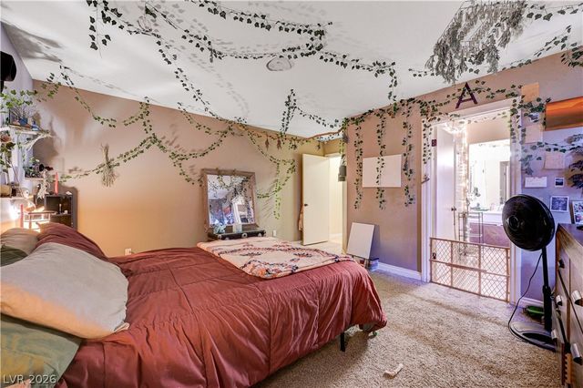 8752 Autumn Wreath Avenue, Las Vegas, NV 89129