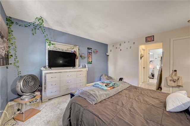 8752 Autumn Wreath Avenue, Las Vegas, NV 89129