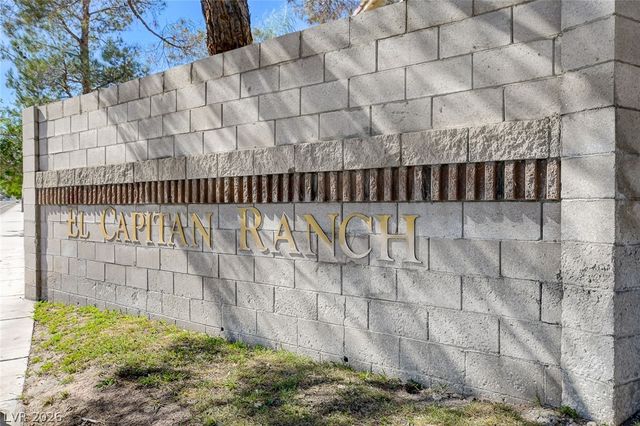 8752 Autumn Wreath Avenue, Las Vegas, NV 89129