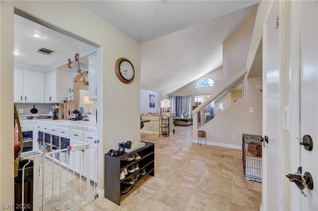 8752 Autumn Wreath Avenue, Las Vegas, NV 89129