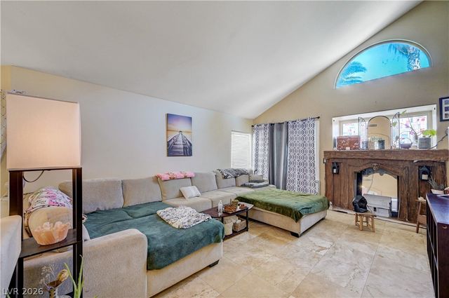 8752 Autumn Wreath Avenue, Las Vegas, NV 89129