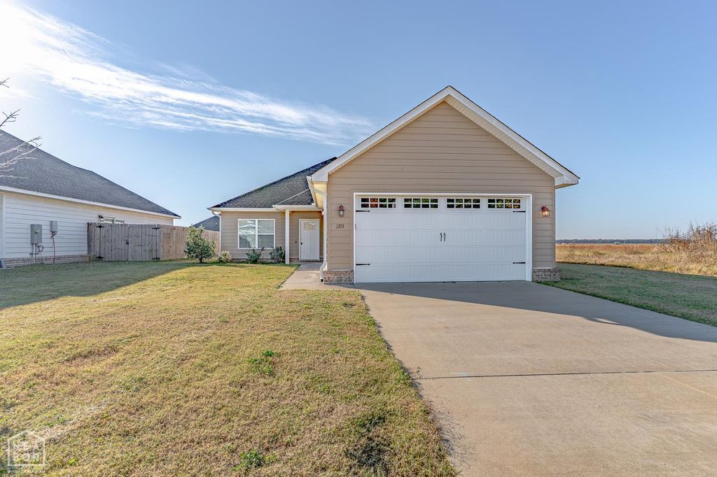 3715 Leafy Pass, Jonesboro, AR 72404