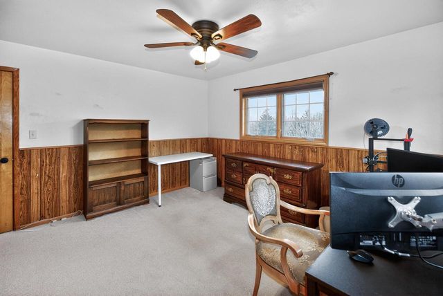 308 Prairie View DRIVE, North Prairie, WI 53153