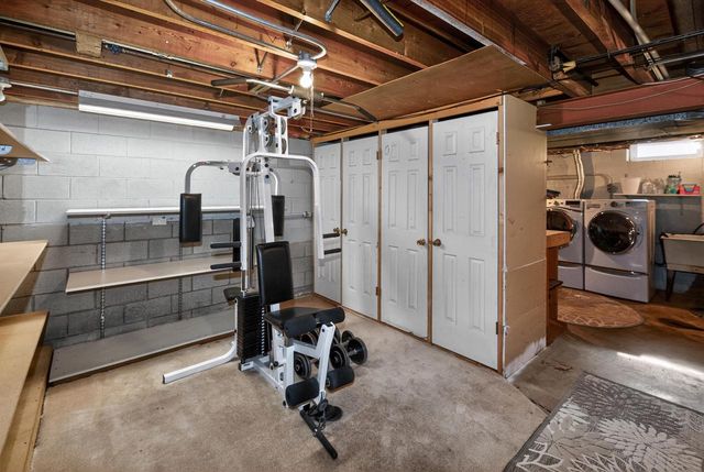 308 Prairie View DRIVE, North Prairie, WI 53153