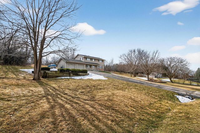 308 Prairie View DRIVE, North Prairie, WI 53153