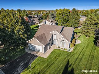 1729 Fountainview Court, Caledonia, MI 49316