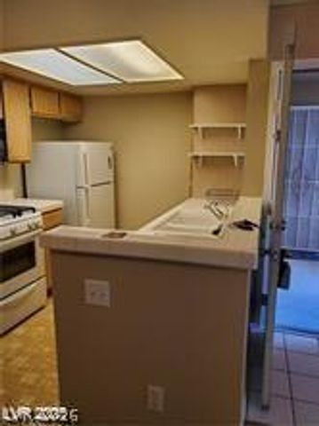 1908 Desert Falls Court 106, Las Vegas, NV 89128