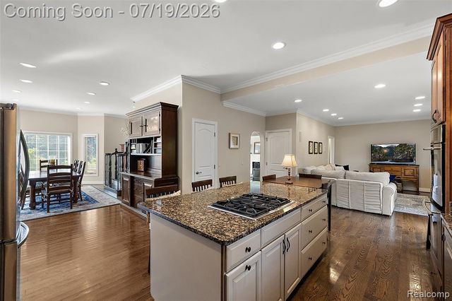 1370 Fieldway Drive, Bloomfield Hills, MI 48302