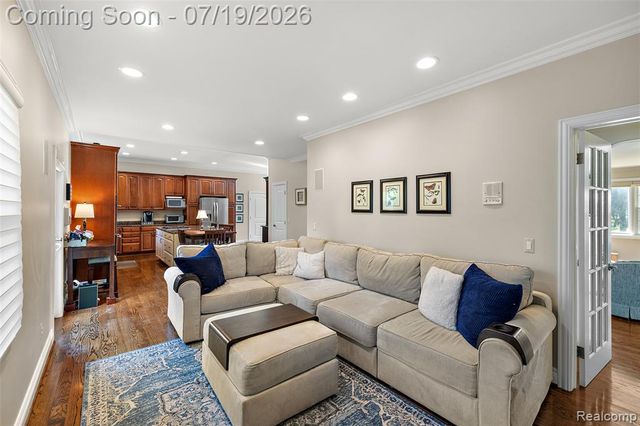 1370 Fieldway Drive, Bloomfield Hills, MI 48302
