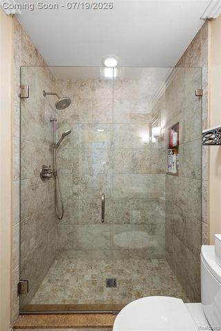 1370 Fieldway Drive, Bloomfield Hills, MI 48302